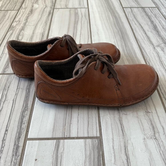 Patagonia Walnut leather shoes. GUC - Picture 1 of 5